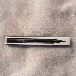 Clinique pretty easy eyeliner